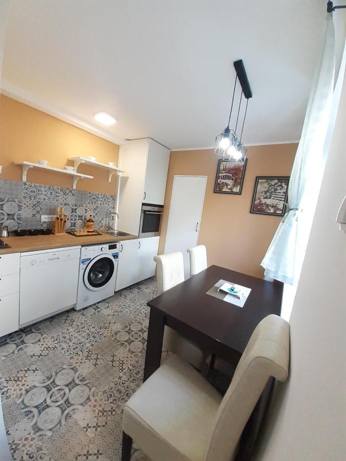 Apartman Jovana Sremska Mitrovica Exterior foto
